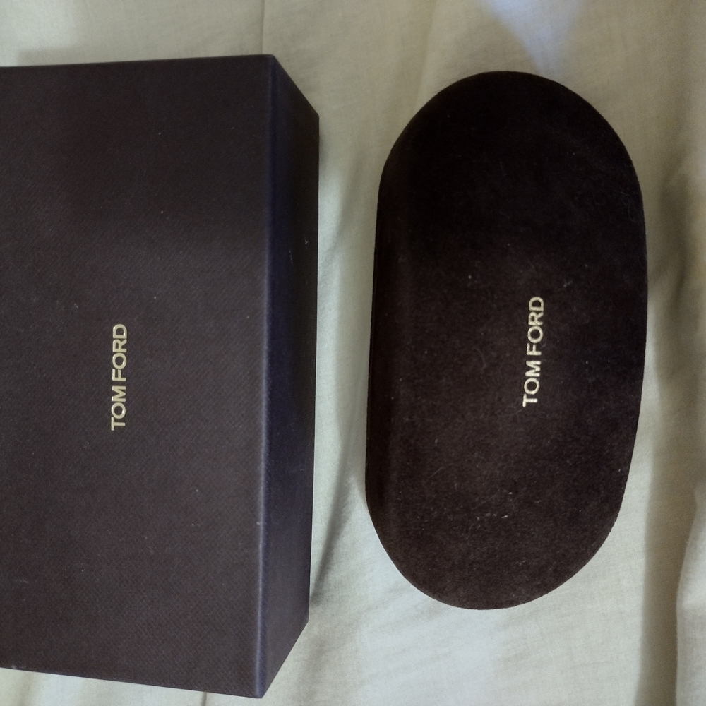 Tom Ford Black Square Optical Glasses with Gold Details - Picture 9 of 11